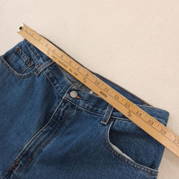 VTG Levi’s 550 Juniors 15 Relaxed Fit Tapered Leg Jeans Medium Wash High Rise - Picture 3 of 10